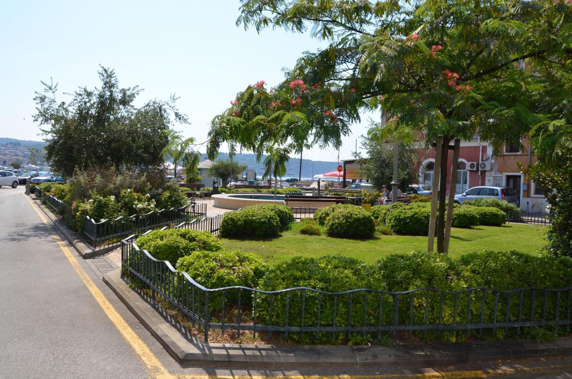 דירות באזור Izola, בגודל 45 מר, עם 1 חדרי שינה ו- 1 חדרי רחצה פרטיים מראה חיצוני תמונה
